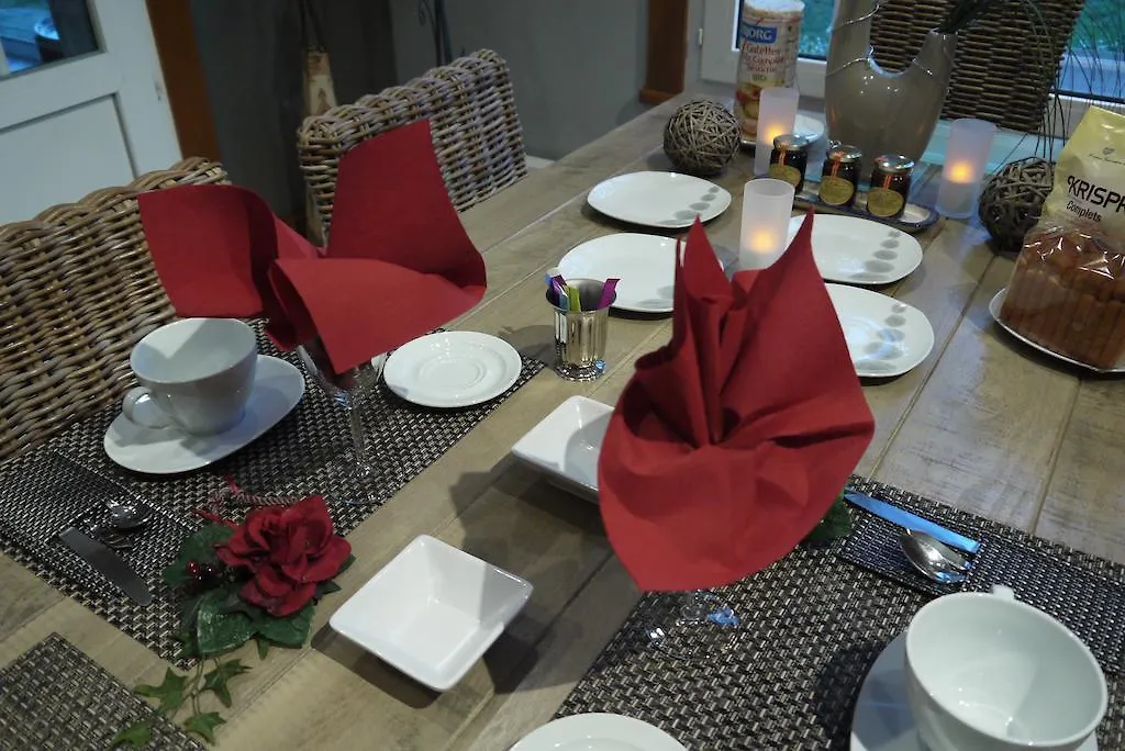 Le Clos De Kerhouil Saint Anne-dʼAuray Bed & Breakfast
